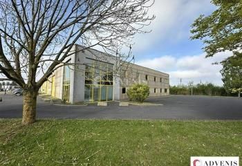 Entrepôt traversant à louer Templemars - Proximité A1