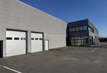 Location bureaux et halls de stockage Niederhausbergen - Proche bus et autoroute