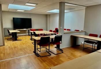 Location bureaux Saint-Cyr-sur-Loire - Proche autoroute A10 et centre-ville