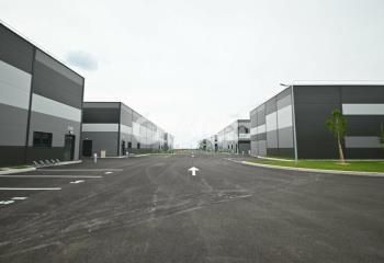 Parc d'activités à louer Janneyrias - Proximité A432 et aéroport