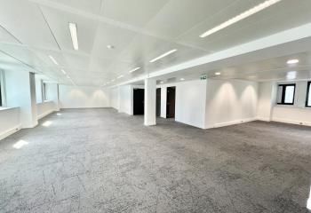 Location bureaux Issy-les-Moulineaux - Proche métro Porte de Versailles