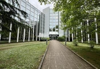 Location bureaux Labège - Proche rocade et bus 79 & 204