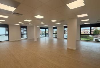 Location bureaux Péronnas - Centre-ville, livraison juillet 2025