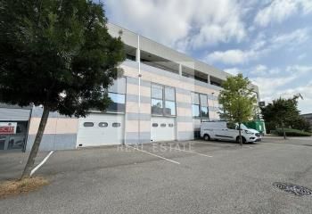 Local d'activités à louer Saint-Quentin-Fallavier - Proximité A43