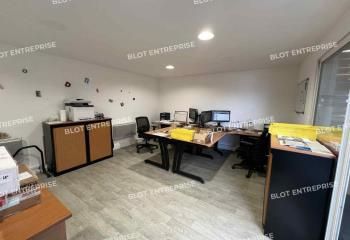 Local d'activité à louer Vitré - Proximité ligne de bus et accès 4 voies