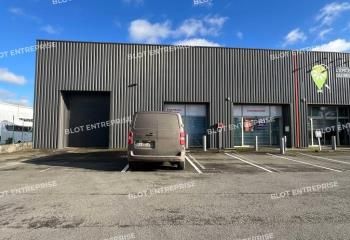 Local d'activité à louer La Mézière - Route du Meuble - Proximité Rennes