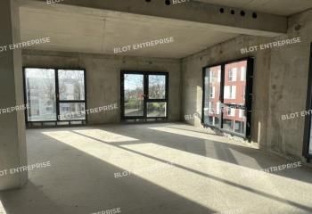 Bureaux à vendre Chartres-de-Bretagne - Proche bus et accès 4 voies