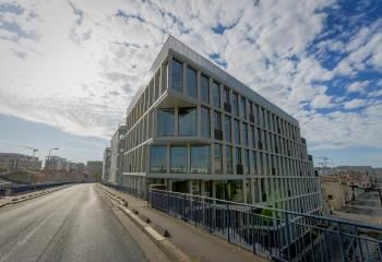 Location bureaux Bordeaux Euratlantique - Proche Gare Saint-Jean, Tram et Bus