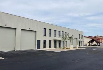 Location local d'activité Décines-Charpieu - Proche tramway et bus