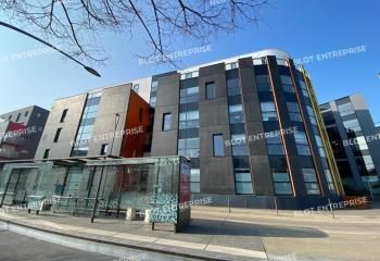 Bureaux à louer Nantes - Face à l'Île de Nantes, busway et gare
