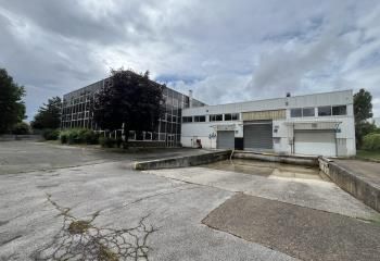 Local d'activité à louer Buc - Proche N12, A86, A12
