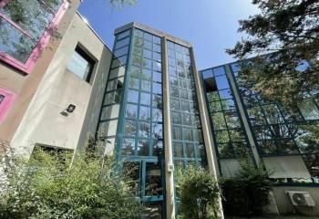 Location bureaux Saint-Genis-Laval - Proche autoroutes et transports