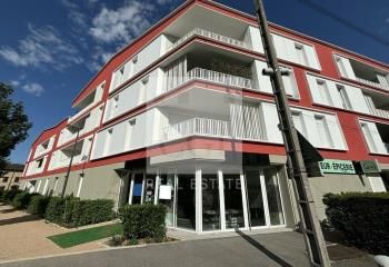 Local commercial neuf à louer La Verpillière centre-ville - Proche N6