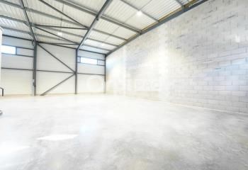 Local d'activité à louer Chassieu - Proche aéroport Lyon Saint-Exupéry