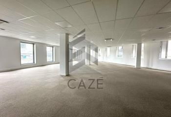 Location bureaux Bordeaux - Gare Saint-Jean, proche tram C et D
