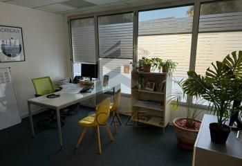 Bureaux à louer Bordeaux - Proche bus et tram