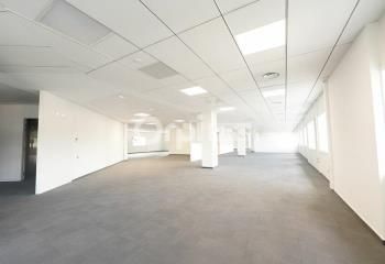 Bureaux à louer Lyon 9 - Proche A6, bus, métro et gare de Gorge de Loup