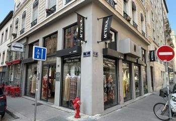 Local commercial à louer Lyon 6 - Angle de rue