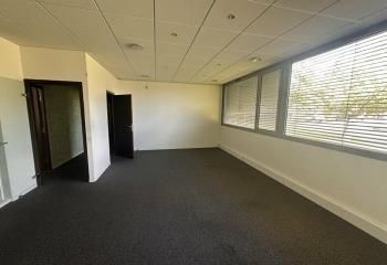 Location bureaux Brumath - A4, bus lignes 5 et 12