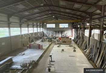 Location entrepôt Saint-Ferréol - Accès poids-lourds et pont-roulant