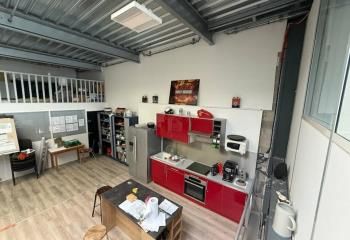 Local d'activité et bureaux à louer Persan - Proche transports