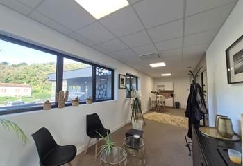 Location bureau Montagny - Ensemble immobilier moderne