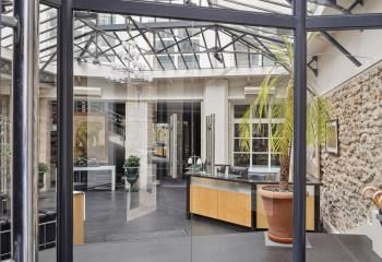 Bureaux à louer Paris 8 - Proche transports en commun