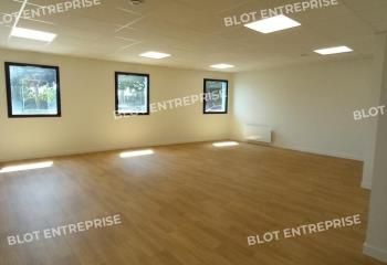 Location bureaux Guipavas - Proche bus et accès 4 voies