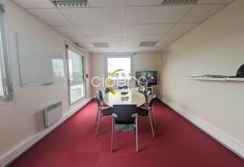 Location bureaux Clermont-Ferrand La Pardieu - Proche A75 et transports