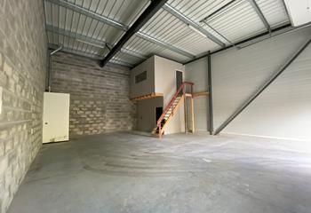 Location entrepôt Bruges - Proche rocade extérieure sortie 5