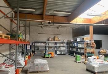 Locaux d'activité à vendre Meyzieu - Accès tram T3