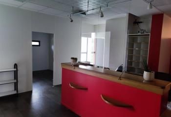 Vente bureaux Saint-Nazaire, proche polyclinique, accès facile et stationnement