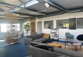 Location bureaux Vannes - Proche lignes de bus et stationnements