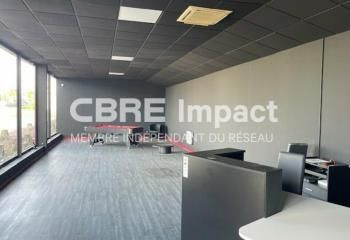 Local commercial à louer Saint-Parres-aux-Tertres - Zone commerciale