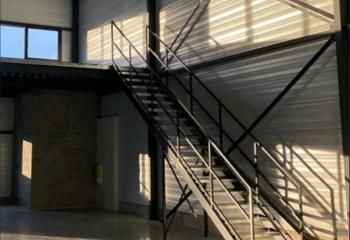 Local d'activité à louer FITILIEU - Parc sécurisé - Proche A43