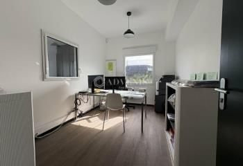 Location entrepôt indépendant 576 m² - Proche activités