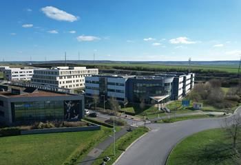 Location bureaux Bezannes - Proche gare TGV et tramway