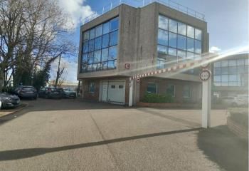 Location bureaux Nanterre - Proche A86 et RER A