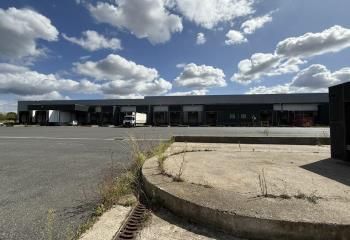 Location bâtiment indépendant Saint-Ouen-l'Aumône - Proximité A15, A115, N184