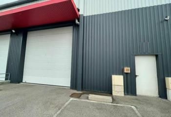 Local d'activité à louer Saint-Quentin-Fallavier - Parc sécurisé