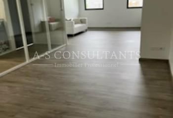 Local professionnel à louer Challes-les-Eaux - Proche route nationale