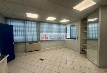 Bureau à vendre Nîmes - Centre-ville, parkings à proximité