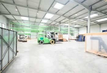 Local d'activité à louer Marennes - Proximité A43 et A46