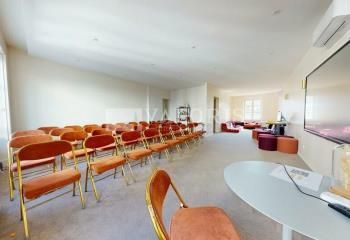 Location bureaux Villeurbanne - Proche métro, tram et bus