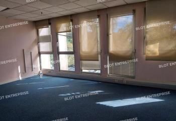 Bureaux à louer Quimper - Proche D34 et bus