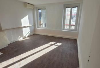 Location bureaux Paris 2 - Proche transports en commun