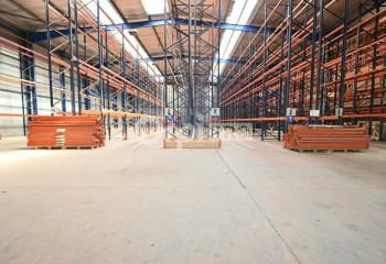 Local d'activité à louer Genas - Proche bus et immédiate