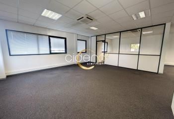 Location bureaux Aubière - Proche tramway et autoroutes