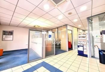 Local commercial à louer Fontainebleau - Axe principal