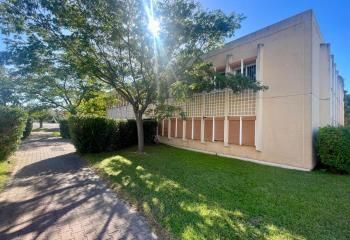 Location bureaux Vitrolles - Proche TER, autoroute et aéroport